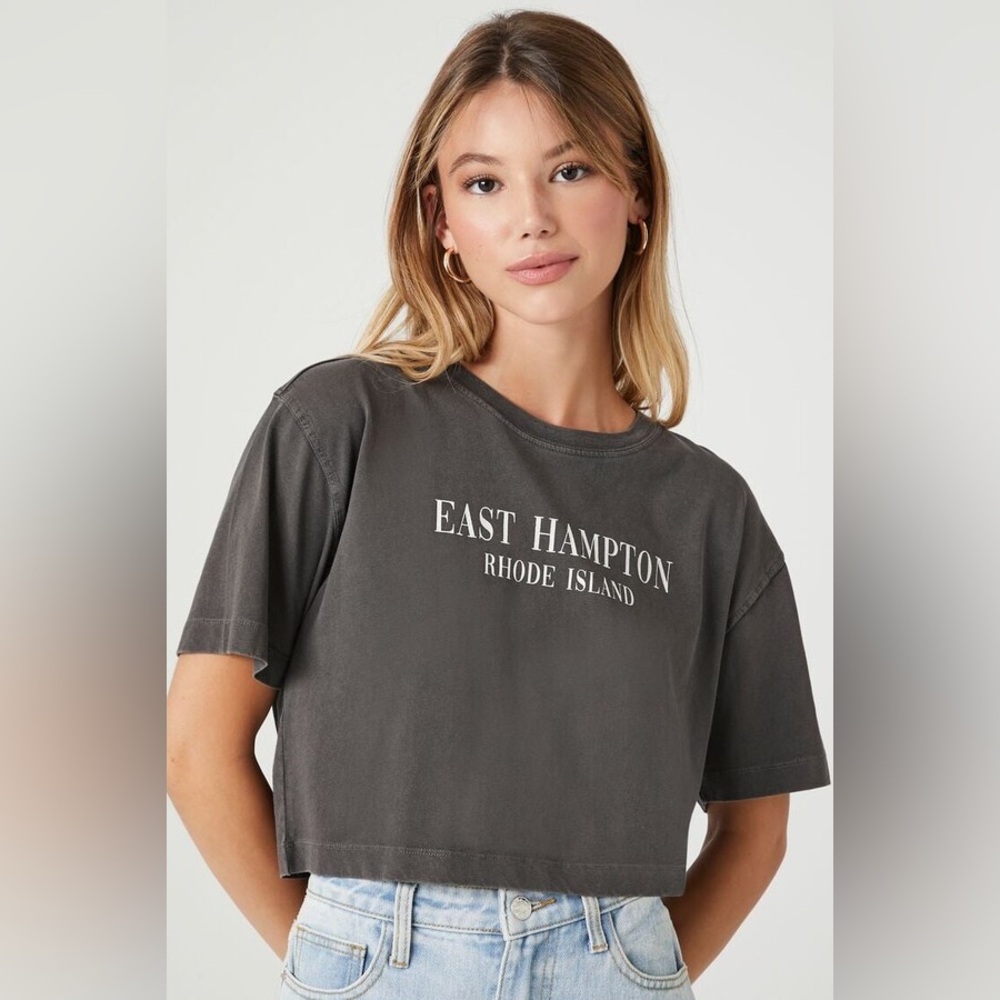 Forever 21 East Hampton Rhode Island Gray Crop top